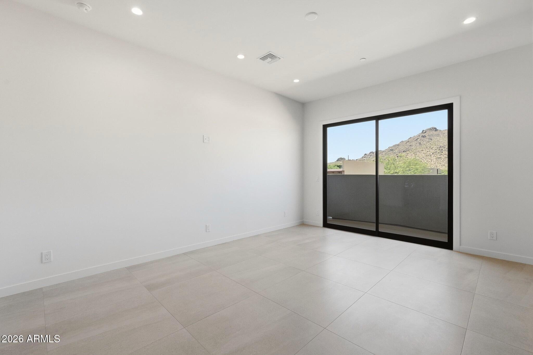 6525 East Cave Creek Road, Unit 101 Cave Creek, AZ 85331 - Photo 24 of 35 024_Guest Room