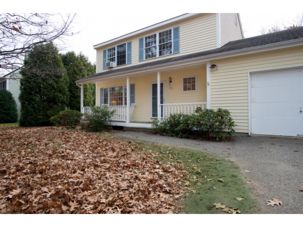 7 Garrison Road Dover, NH 03820 - Photo 2 of 36