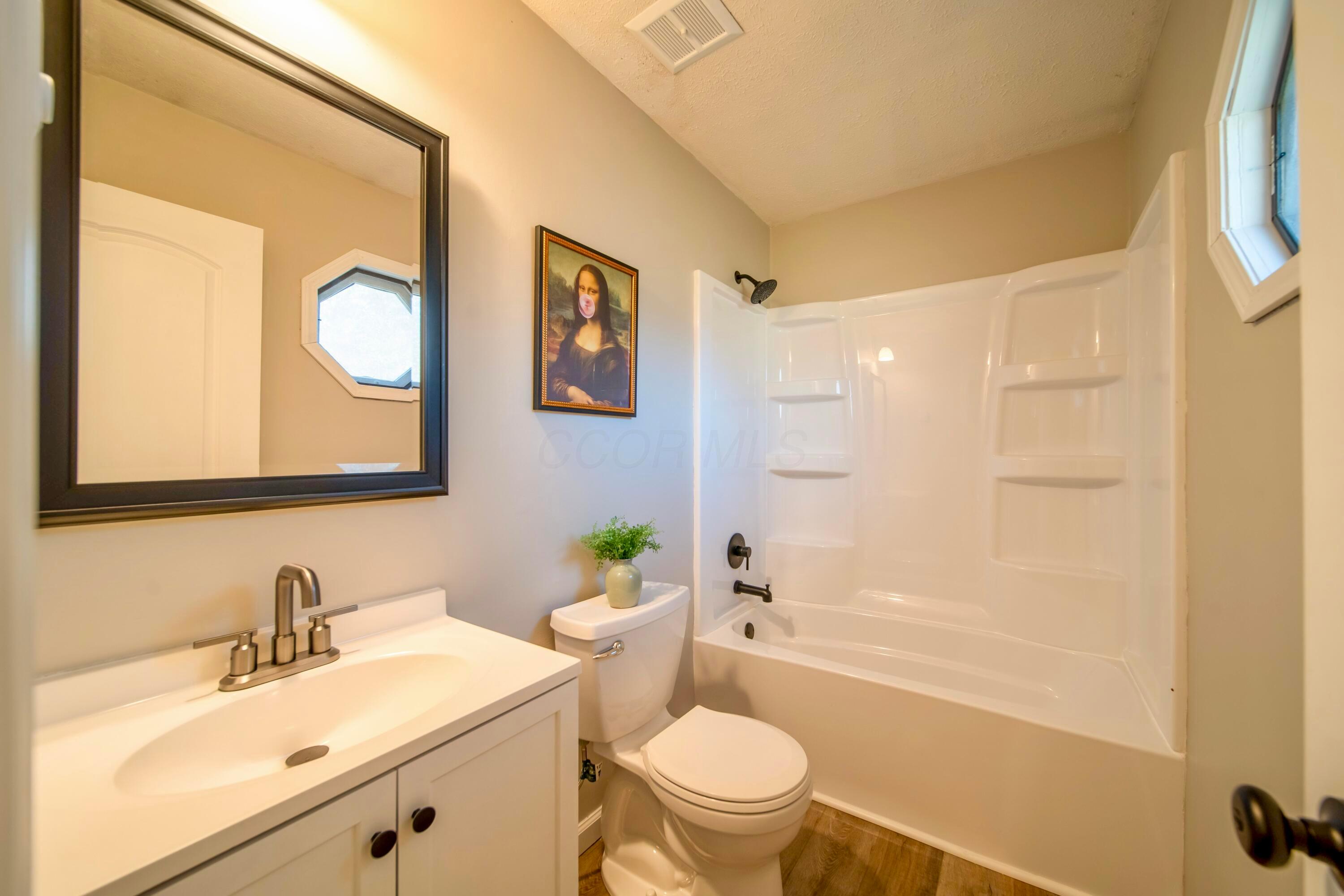 2325 Smeltzer Road Marion, OH 43302 - Photo 29 of 41 Photo Nov 08 2024, 11 04 46 AM