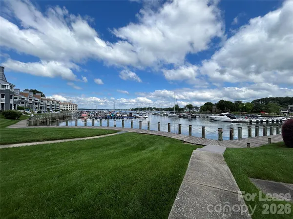 $2,155 | 18837 Vineyard Point Lane, Cornelius, NC 28031