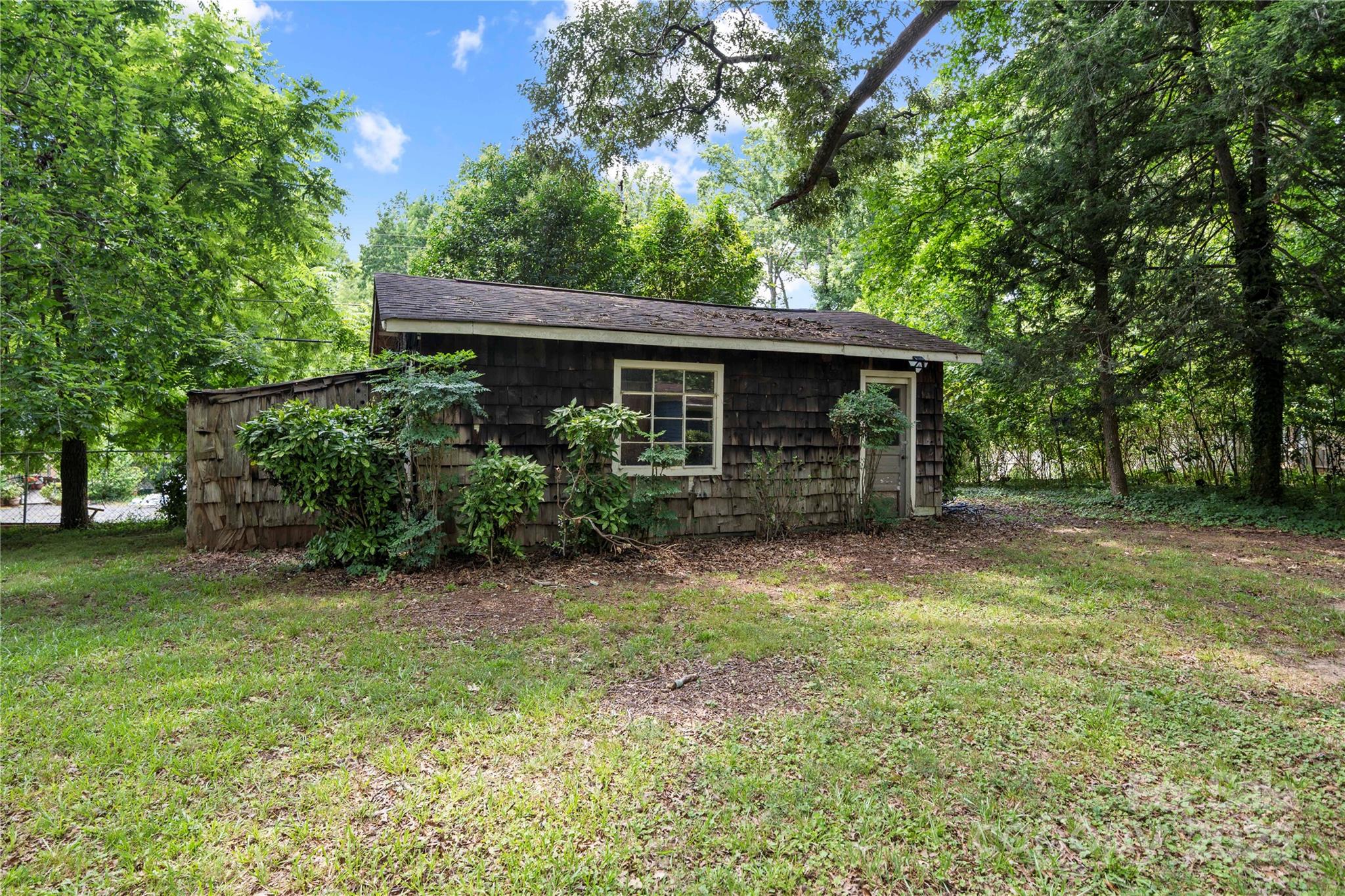 7010 Monroe Road Charlotte, NC 28212 - Photo 27 of 31