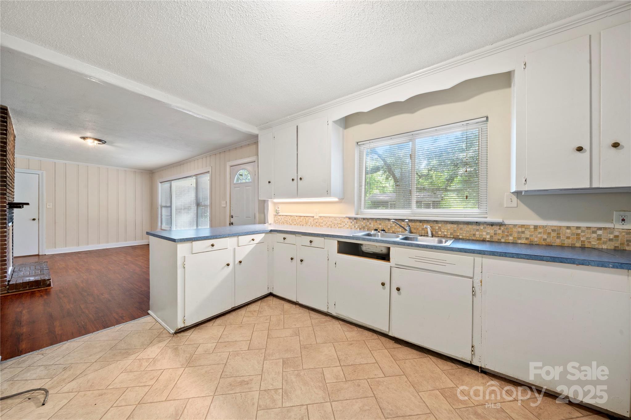 7010 Monroe Road Charlotte, NC 28212 - Photo 10 of 31