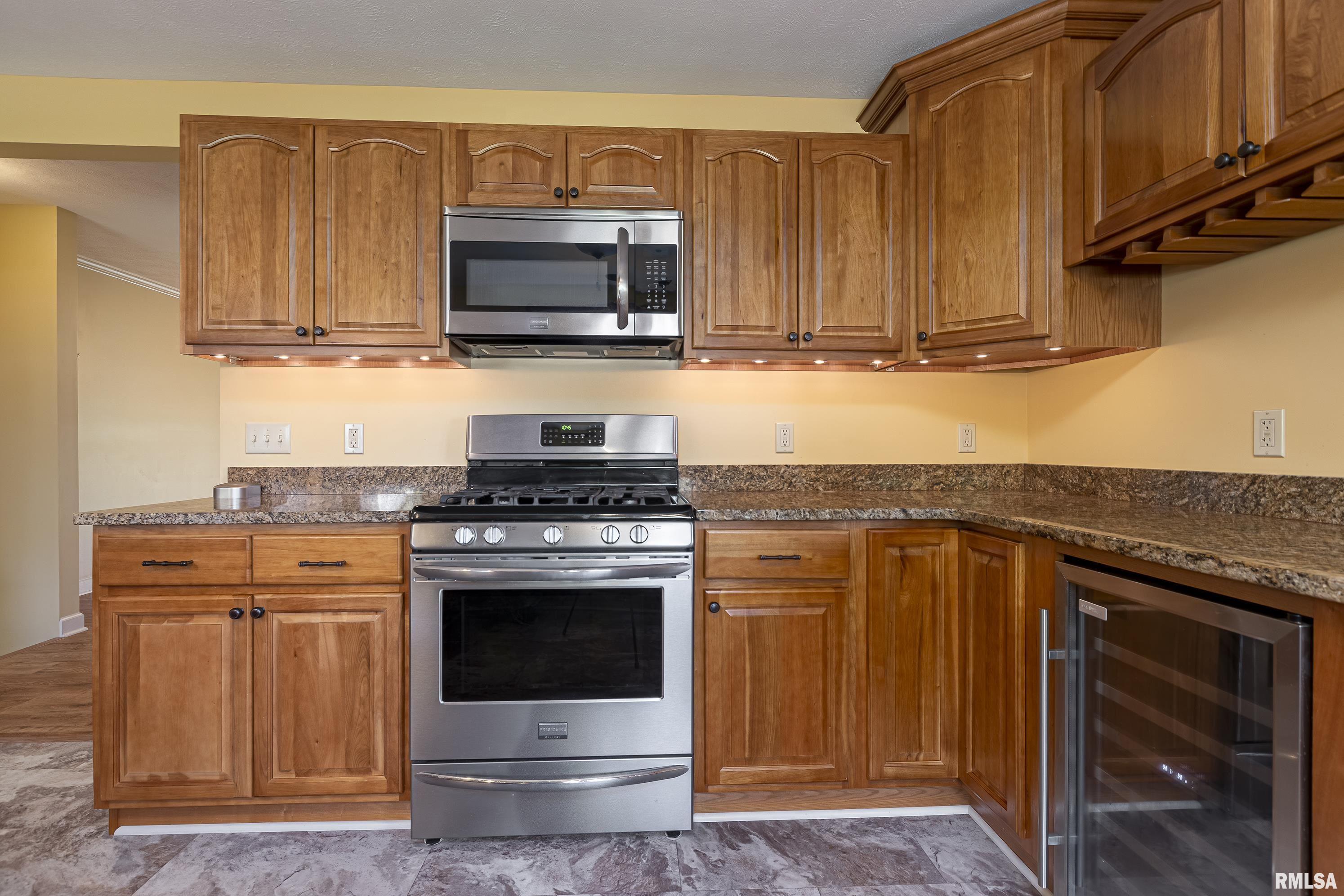 9784 Highway 127 Murphysboro, IL 62966 - Photo 11 of 59