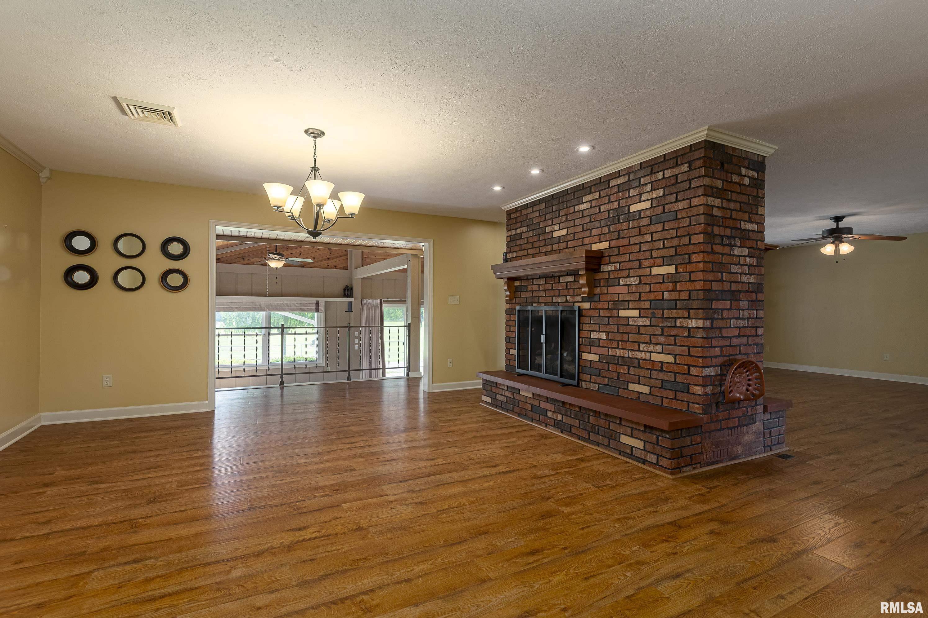 9784 Highway 127 Murphysboro, IL 62966 - Photo 16 of 59