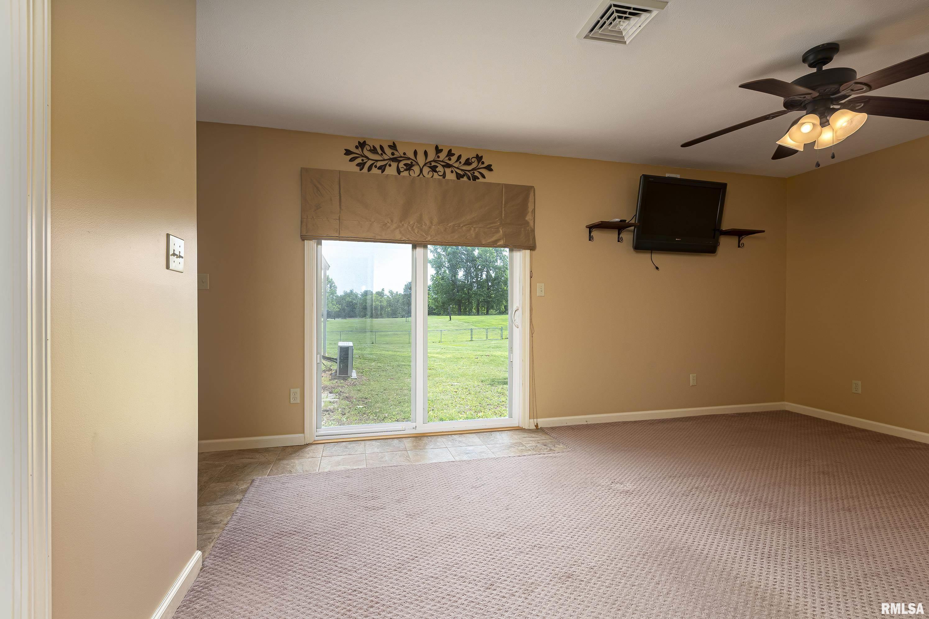 9784 Highway 127 Murphysboro, IL 62966 - Photo 23 of 59