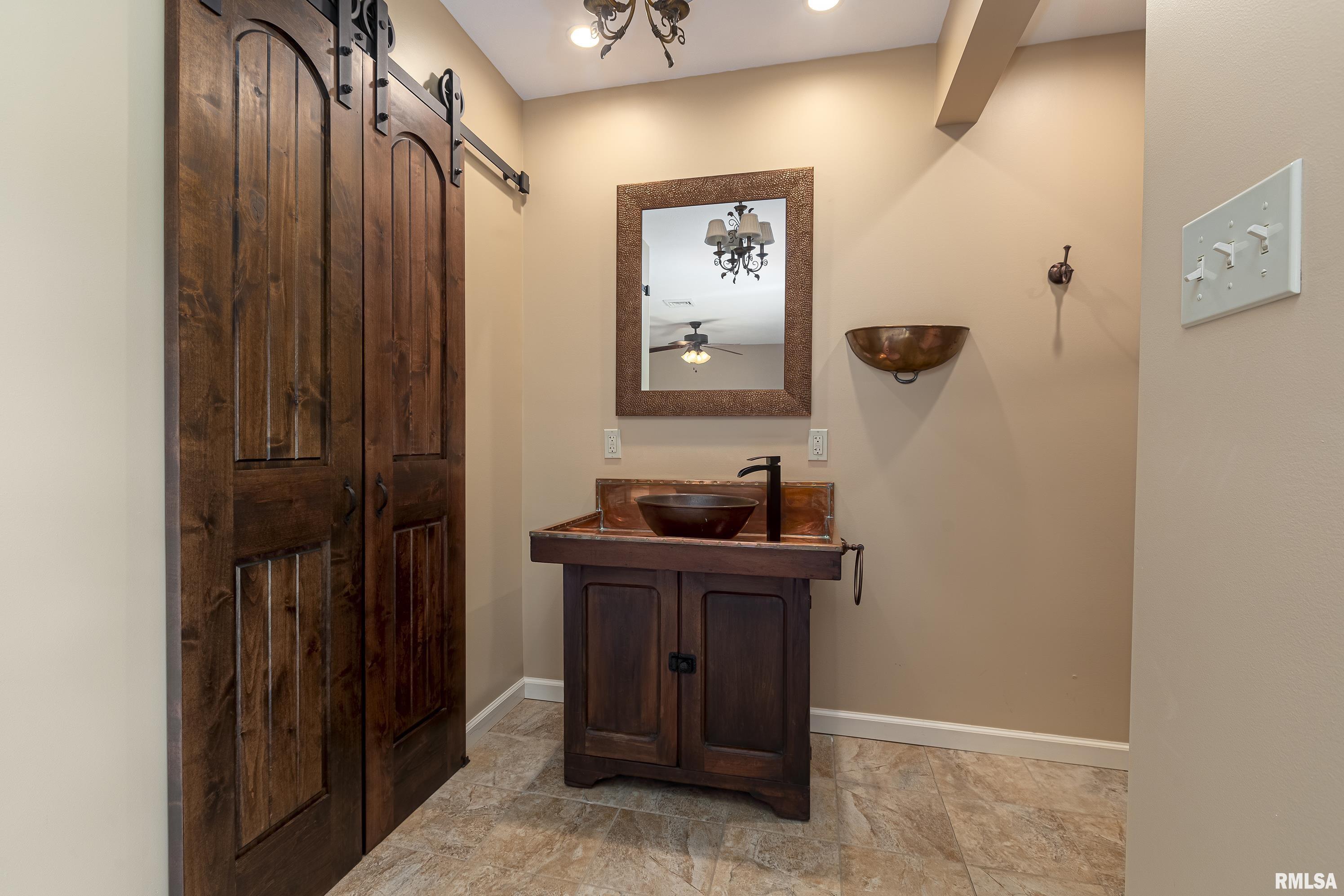 9784 Highway 127 Murphysboro, IL 62966 - Photo 25 of 59