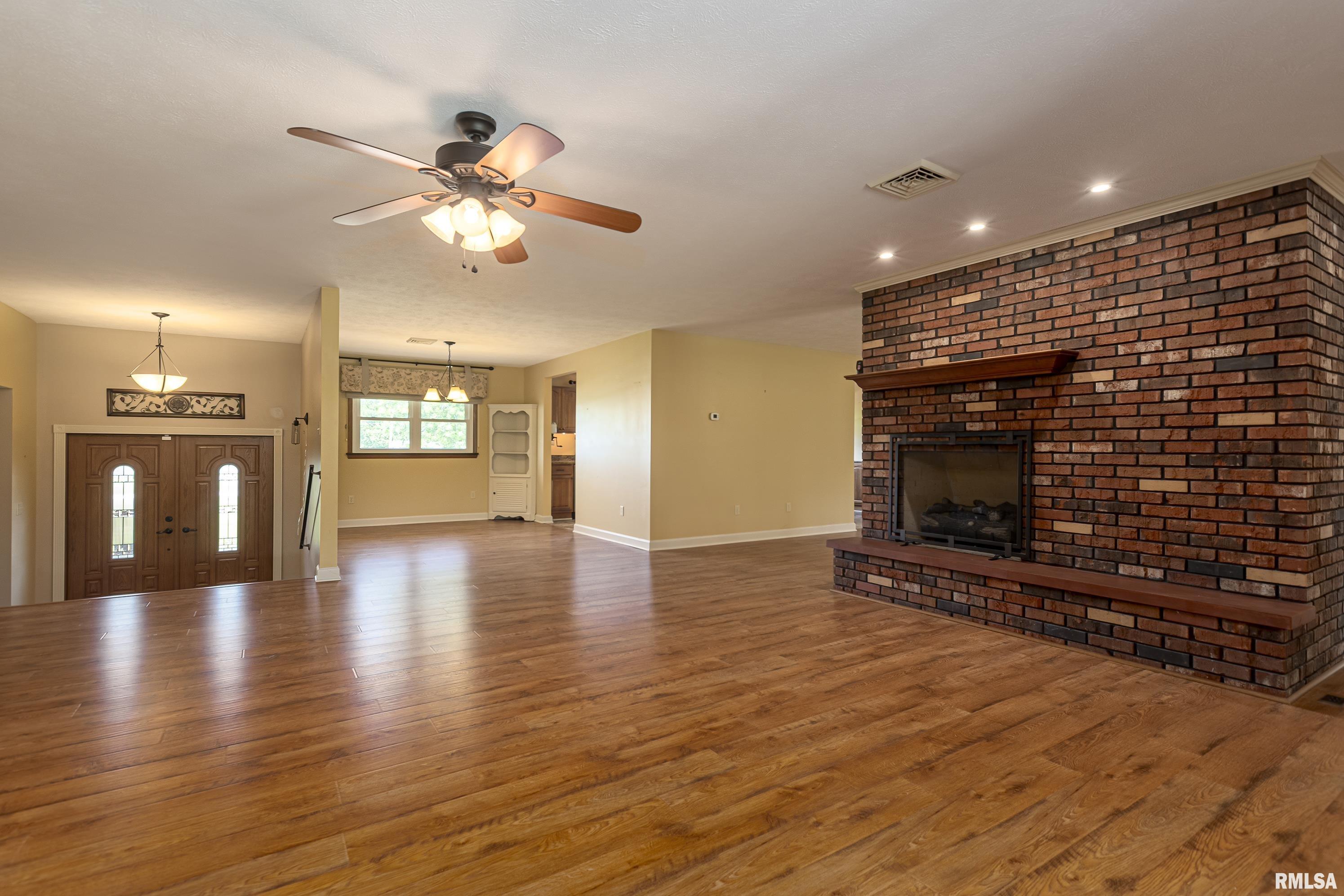 9784 Highway 127 Murphysboro, IL 62966 - Photo 7 of 59