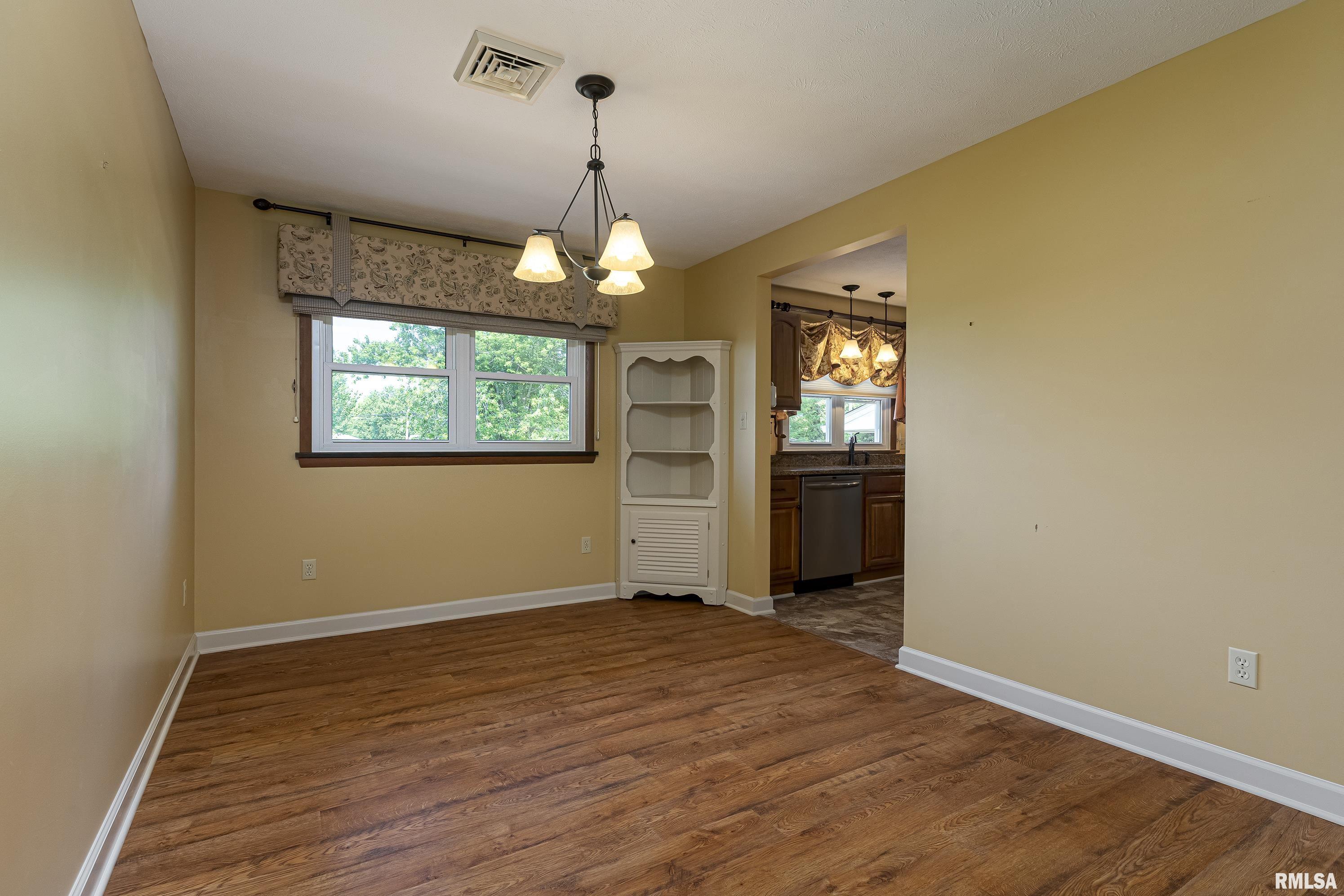 9784 Highway 127 Murphysboro, IL 62966 - Photo 9 of 59