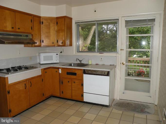 1317 St Albans Road Pikesville, MD 21208 - Photo 4 of 13 Kitchen