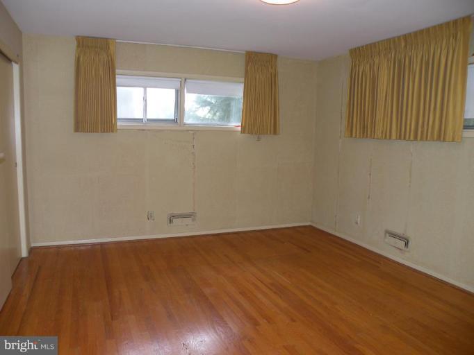 1317 St Albans Road Pikesville, MD 21208 - Photo 6 of 13 Master Bedroom