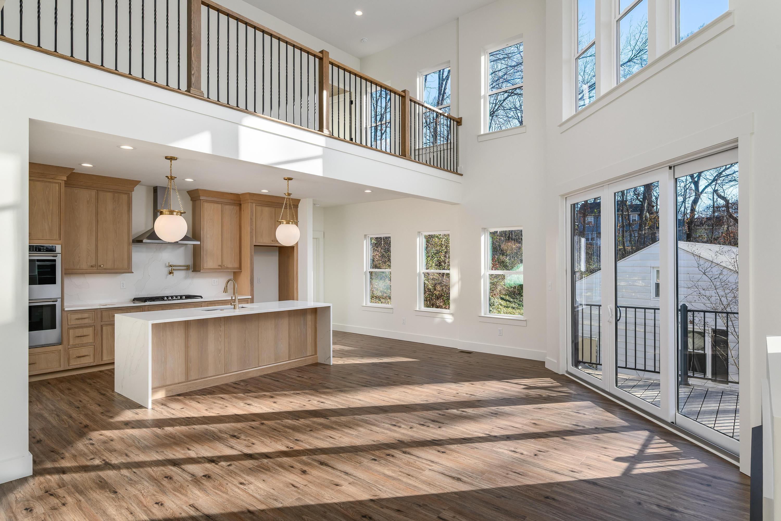 315 Pine Ridge Road Chattanooga, TN 37405 - Photo 4 of 42 2026_01_January_315_Pine_Ridge_Rd_0028