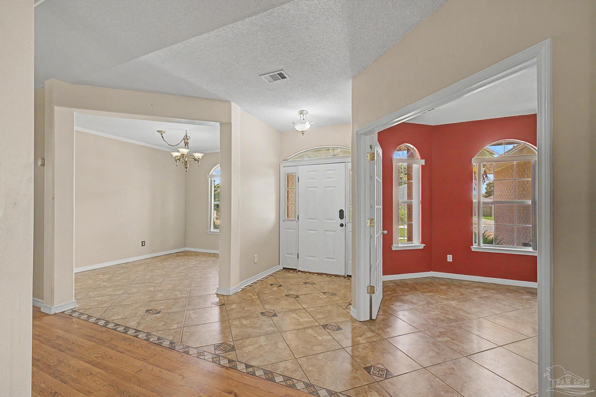 7145 Woodside Road Pensacola, FL 32526 - Photo 8 of 54