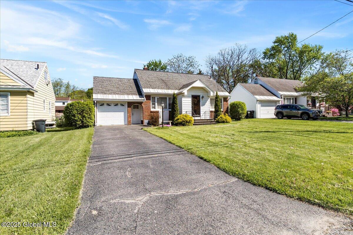 17 Ruby Boulevard Glenville, NY 12302 - Photo 5 of 36 35-IMG_0865