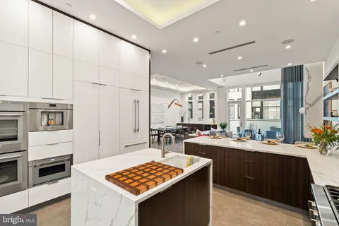 $2,850,000 | 1646 Carlton Street, Philadelphia, PA 19103