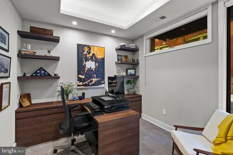 $2,850,000 | 1646 Carlton Street, Philadelphia, PA 19103