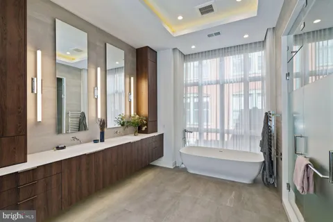 $2,850,000 | 1646 Carlton Street, Philadelphia, PA 19103