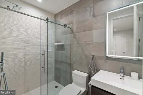 $2,850,000 | 1646 Carlton Street, Philadelphia, PA 19103