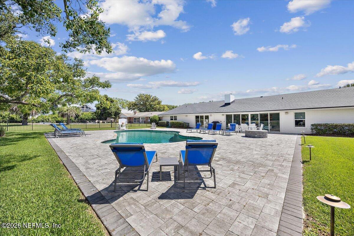 236 Pablo Road Ponte Vedra Beach, FL 32082 - Photo 25 of 28 25-Pool Area