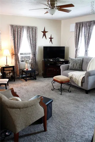 $71,500 | 502 Snedeker Street, Jerseyville, IL 62052