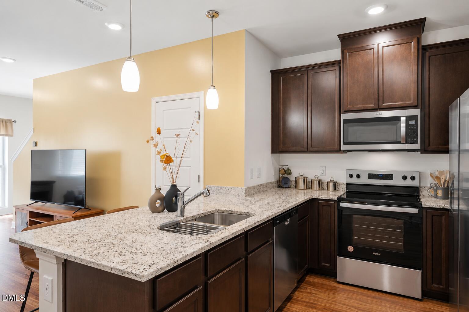 2113 Rockface Way Durham, NC 27703 - Photo 5 of 27 Rockface Way