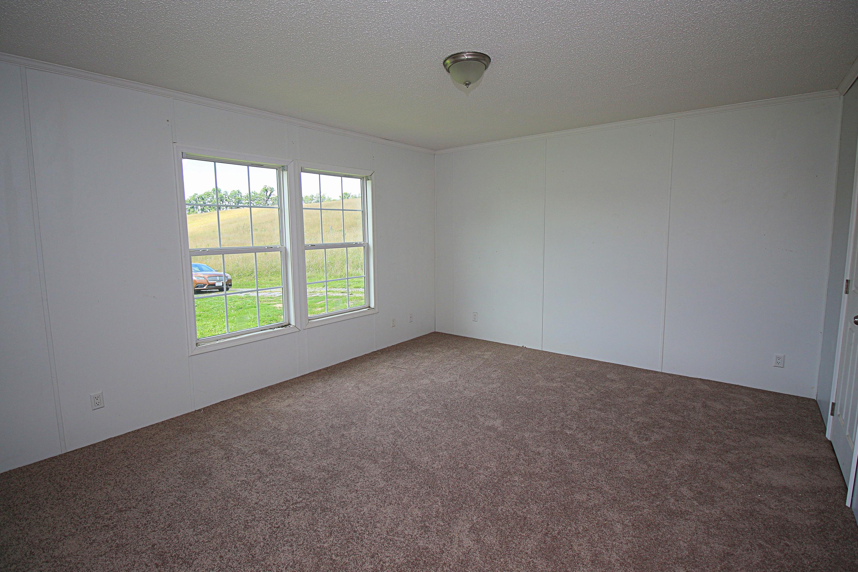 142 Whisper Ridge Lane New Castle, VA 24127 - Photo 21 of 35 IMG_2706