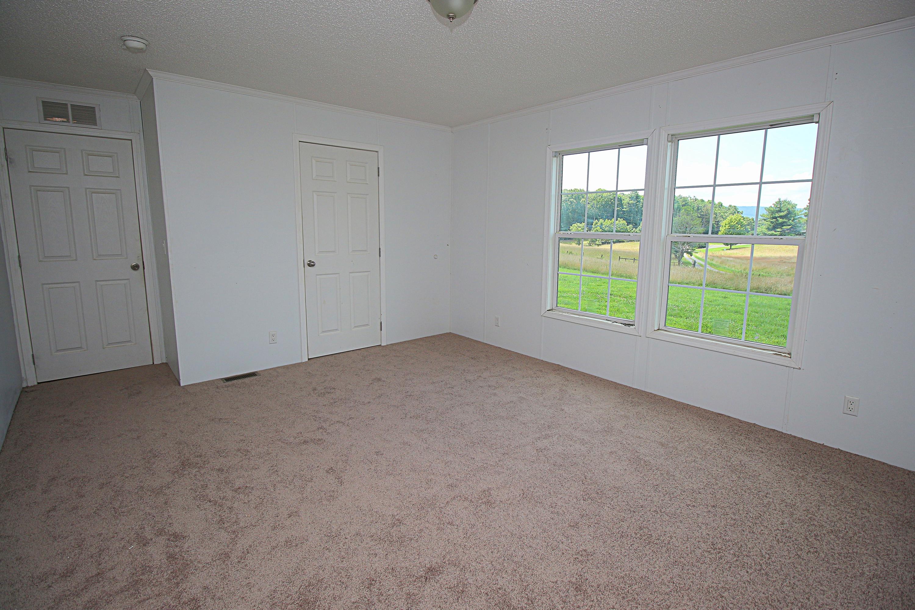 142 Whisper Ridge Lane New Castle, VA 24127 - Photo 23 of 35 IMG_2708
