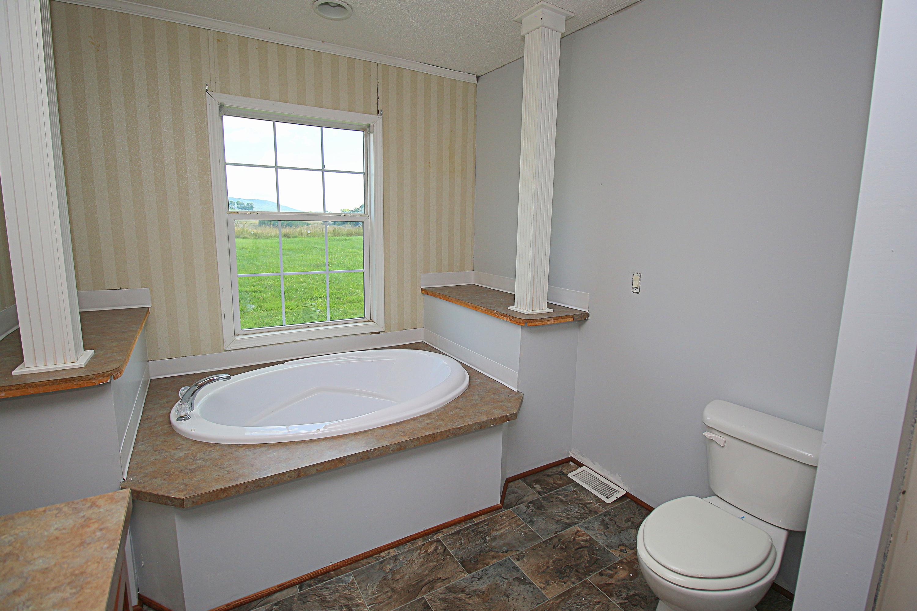 142 Whisper Ridge Lane New Castle, VA 24127 - Photo 25 of 35 IMG_2713