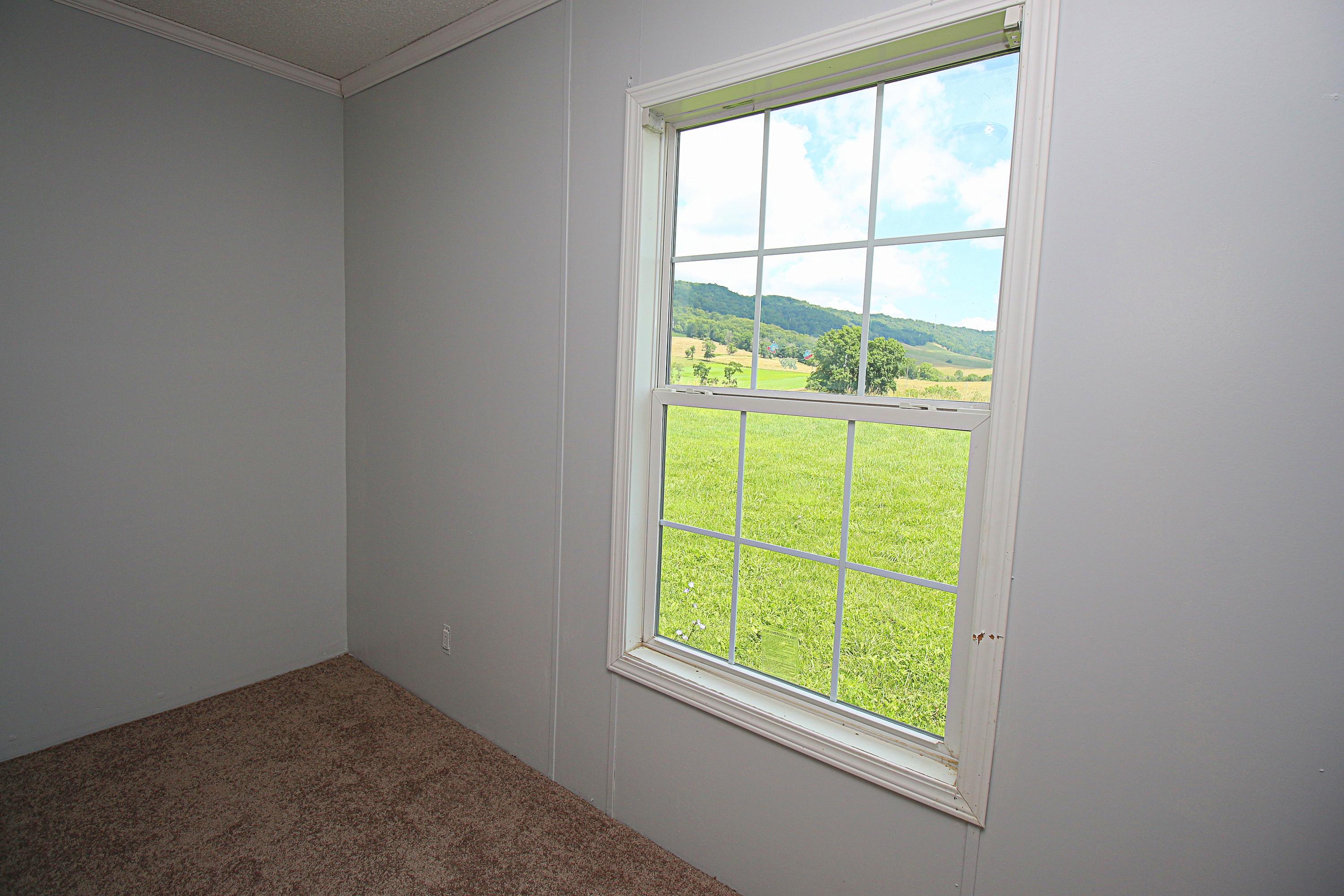 142 Whisper Ridge Lane New Castle, VA 24127 - Photo 29 of 35 IMG_2701