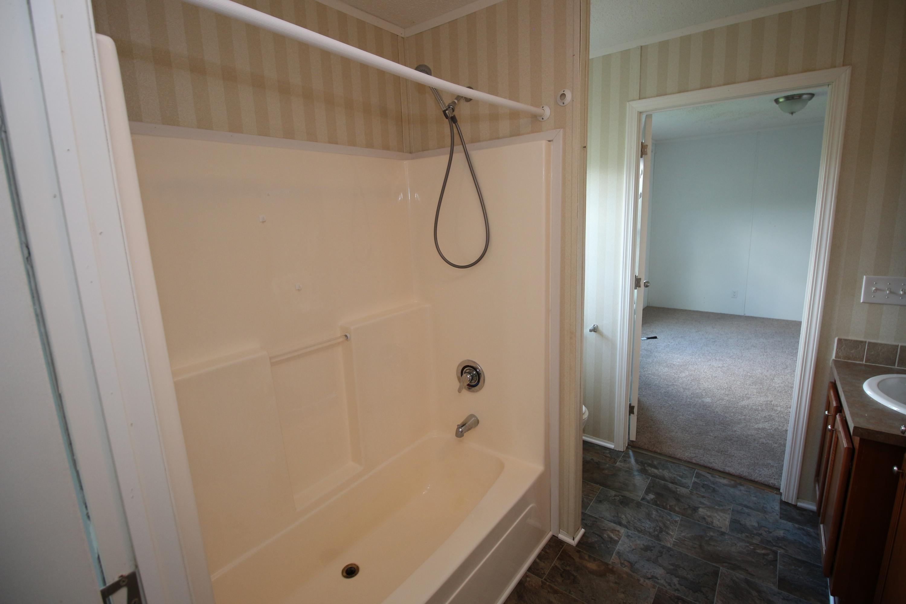 142 Whisper Ridge Lane New Castle, VA 24127 - Photo 34 of 35 IMG_2738