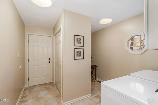 $575,000 | 211 Leckford Way, Cary, NC 27513