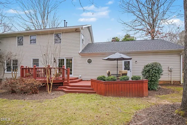 $575,000 | 211 Leckford Way, Cary, NC 27513