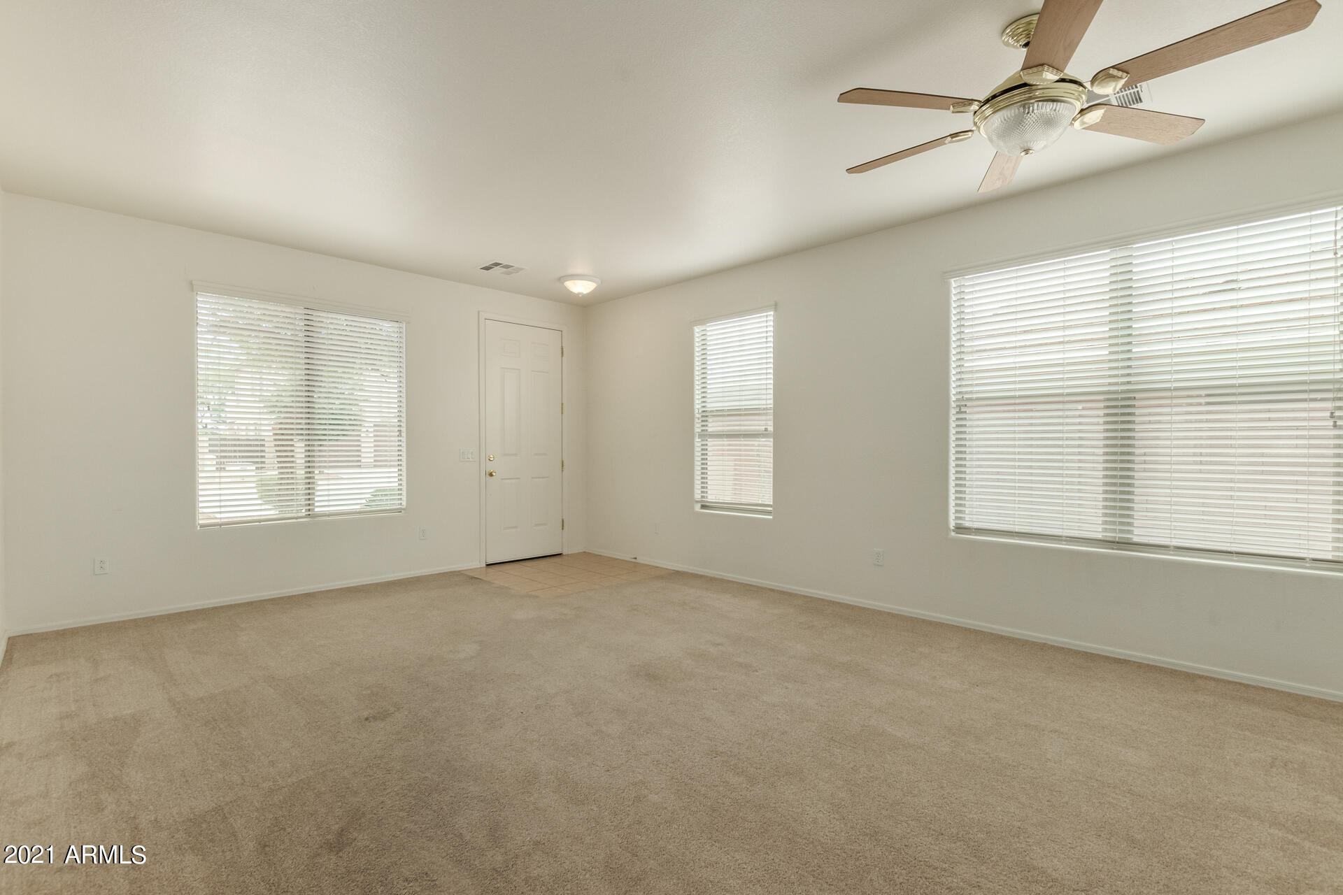 45694 West Ranch Road Maricopa, AZ 85139 - Photo 5 of 28 05-Ranch