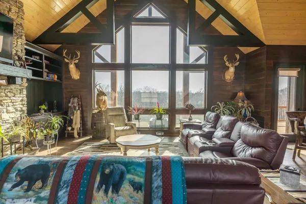 $2,325,000 | 17710 Southwest 31st Road, De Kalb, MO 64440