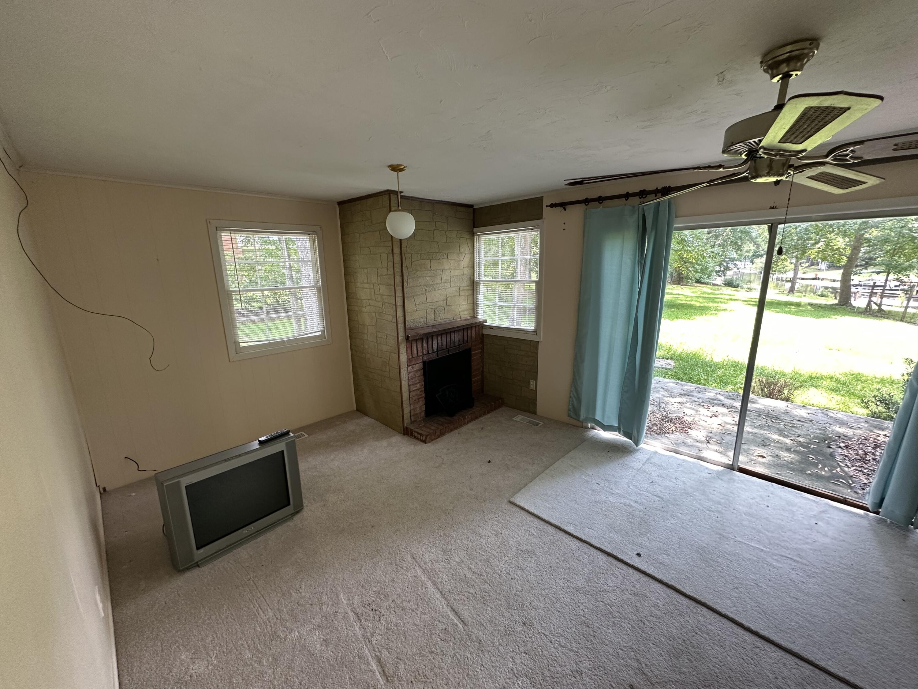 2265 Clubhouse Road Summerton, SC 29148 - Photo 6 of 13 IMG_8892