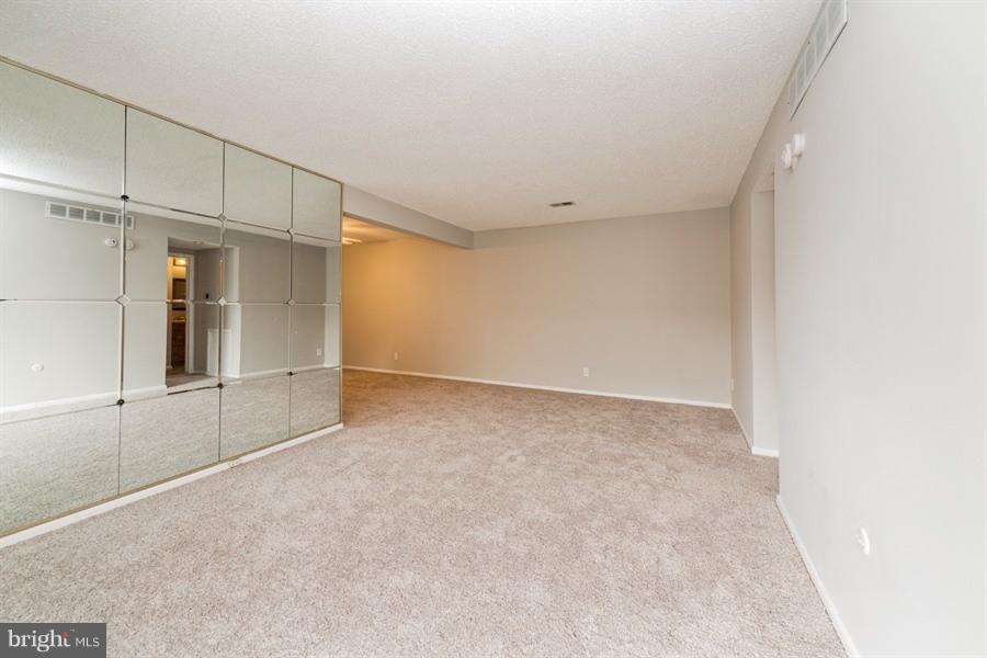 1475 Mt Holly Road, Unit H6 Beverly, NJ 08010 - Photo 4 of 25 Gallery Image 4