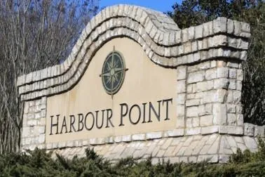 a sign that is on the side of a building