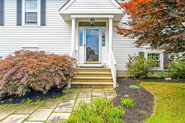 $3,600 | 39 President Drive, Narragansett, RI 02882