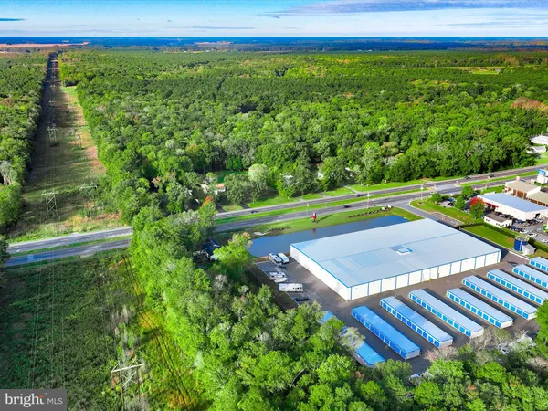 a view of a tennis court