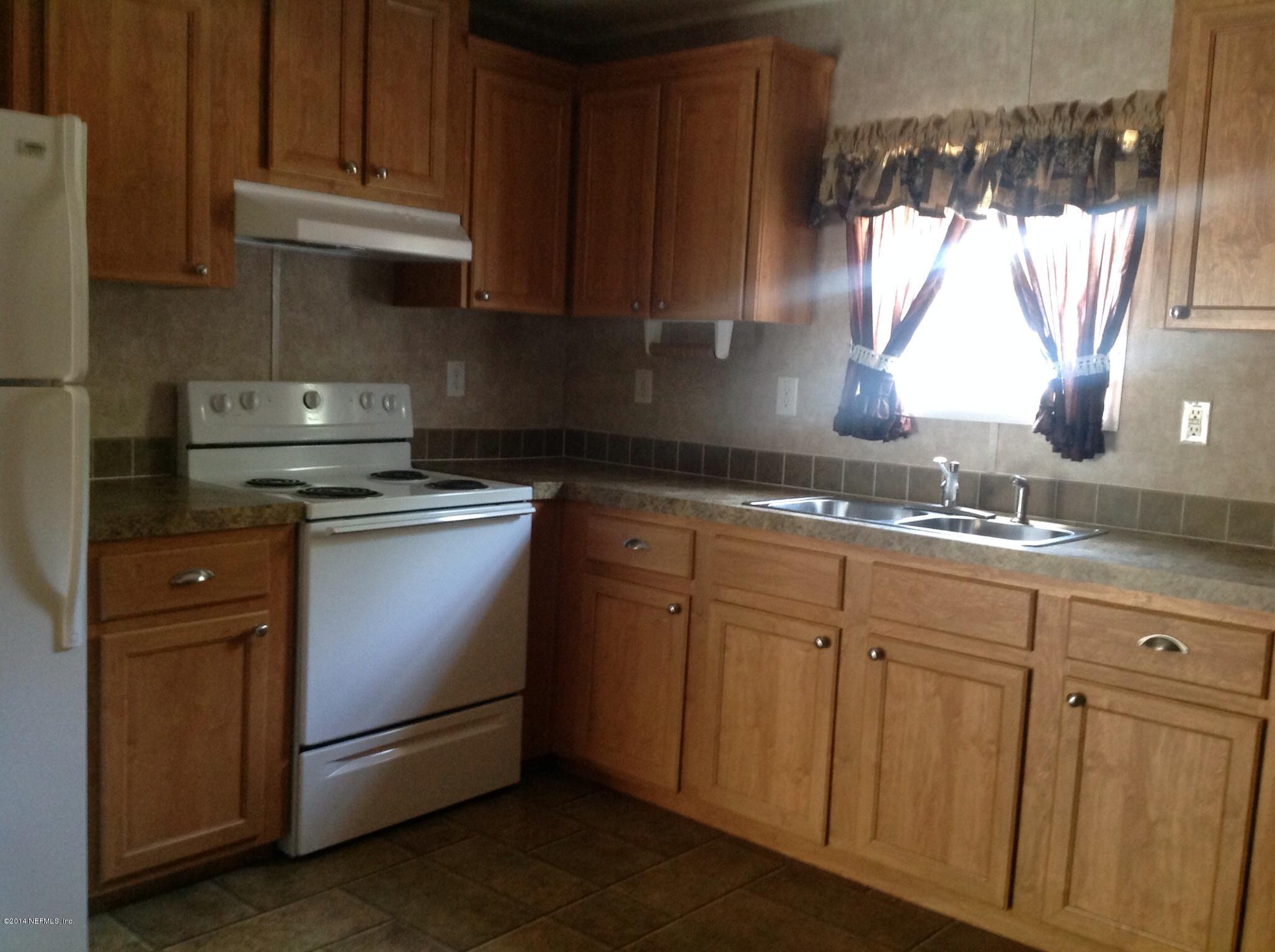 111 Stallion Road Crescent City, FL 32112 - Photo 12 of 21 Kitchen