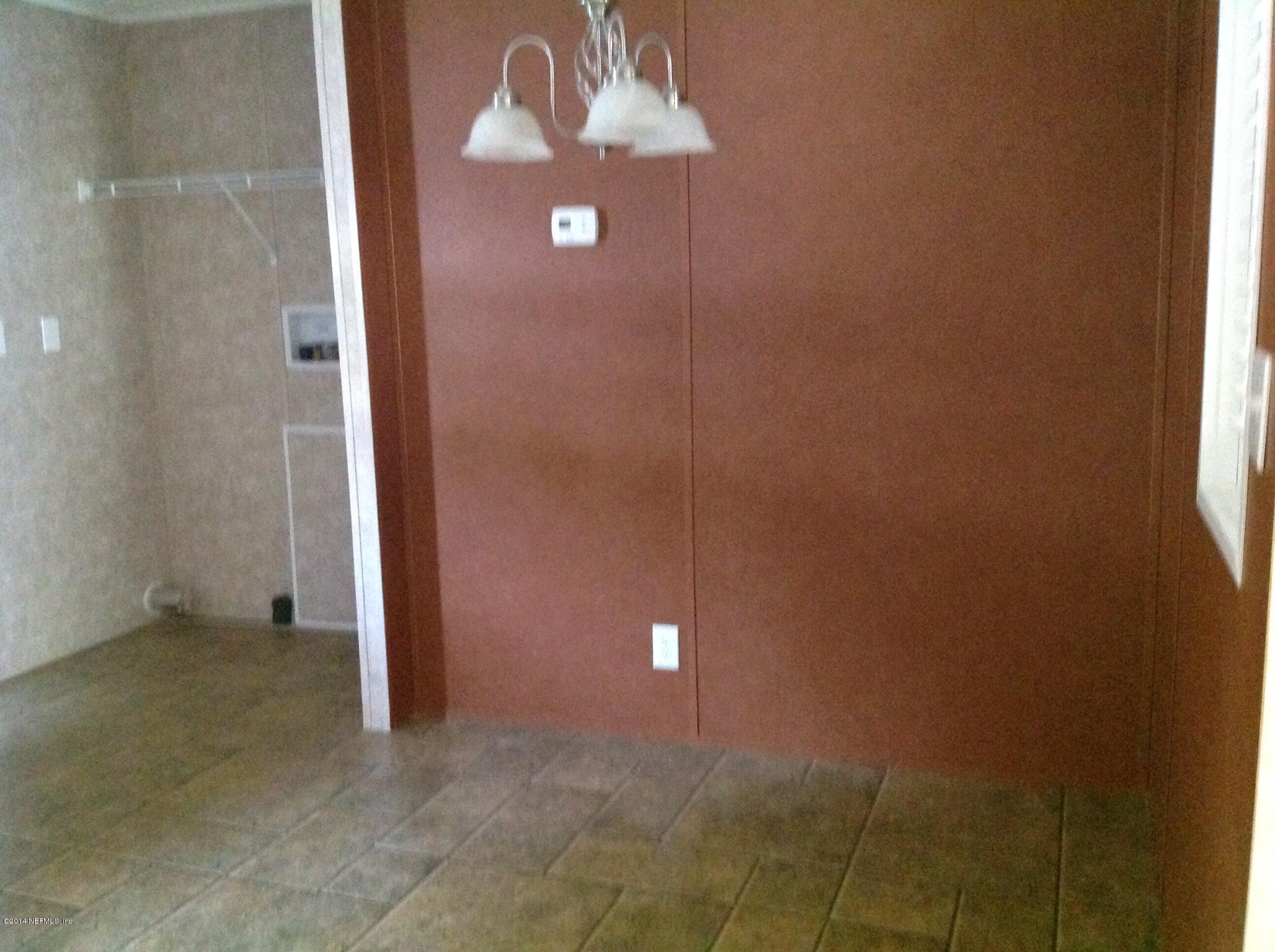 111 Stallion Road Crescent City, FL 32112 - Photo 14 of 21 Dining area &'utility