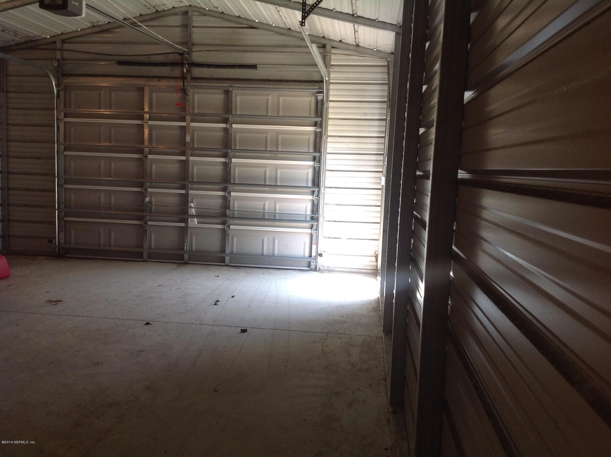 111 Stallion Road Crescent City, FL 32112 - Photo 4 of 21 Garage interior