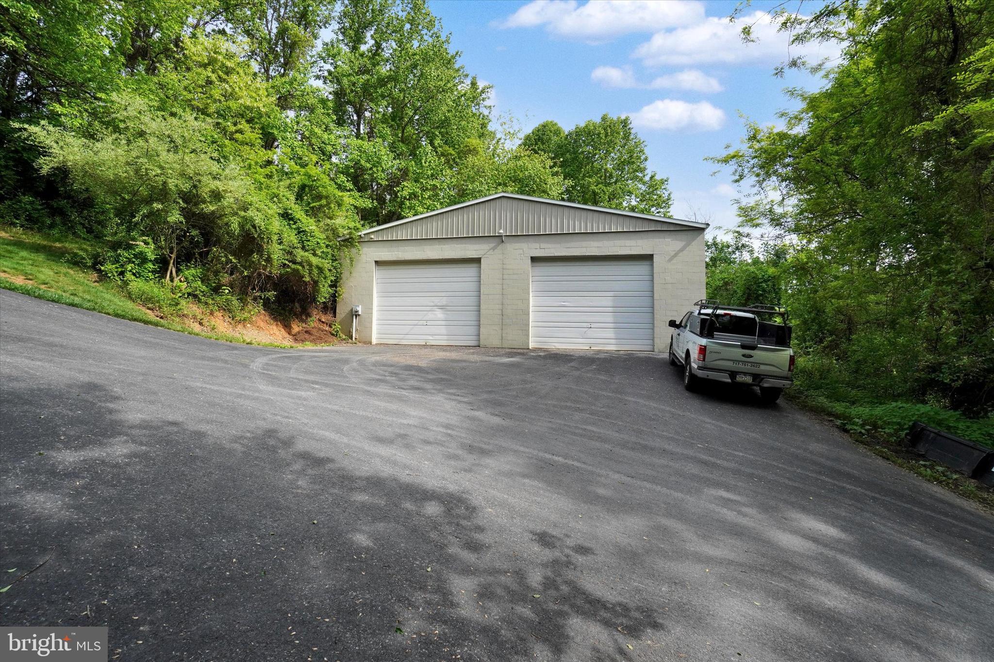 80 Taylor Road York, PA 17406 - Photo 48 of 60 Gallery Image 48