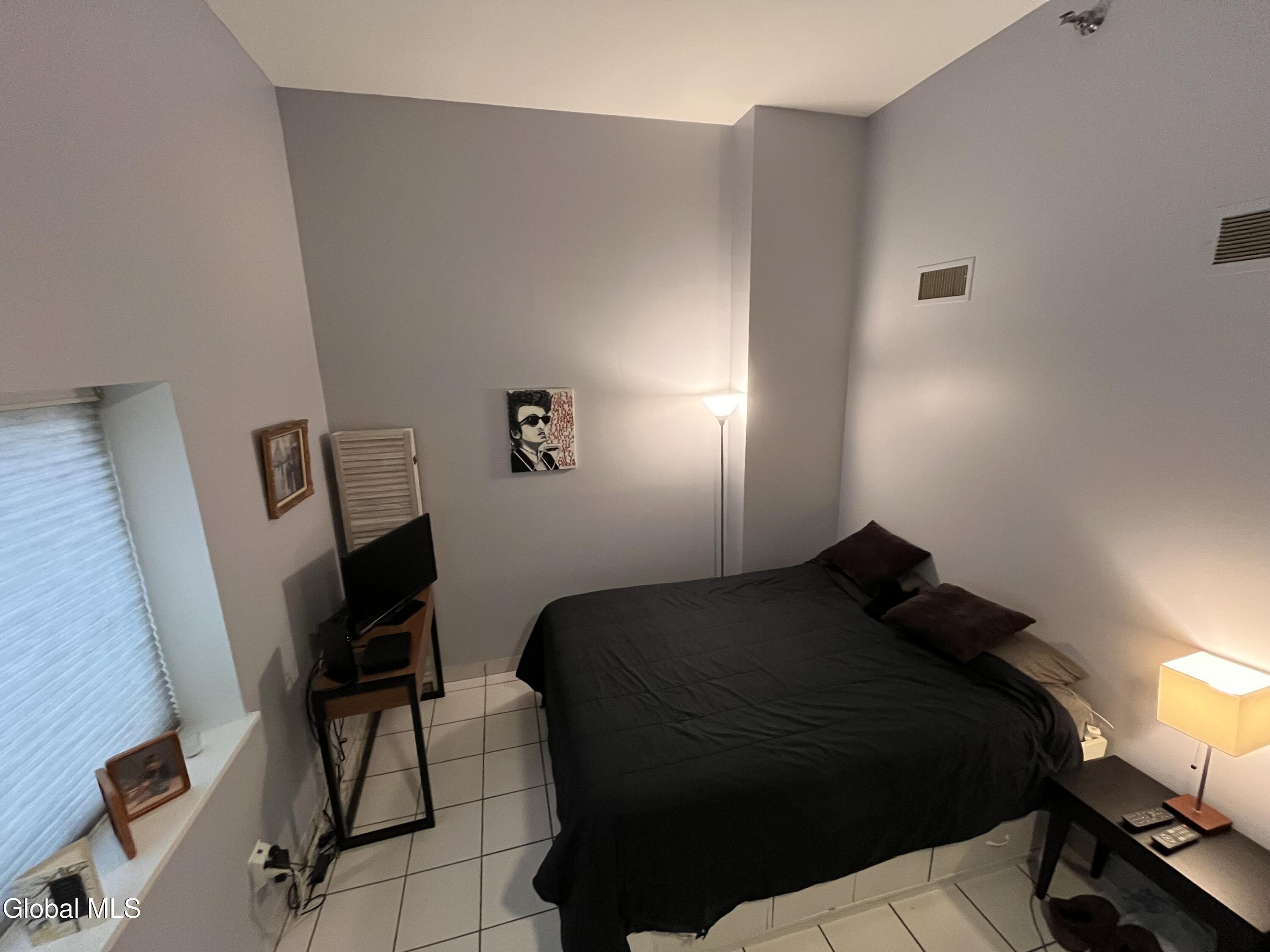 170-190 Schofield Street, Unit 2K Bronx, NY 10464 - Photo 8 of 12 IMG_2968