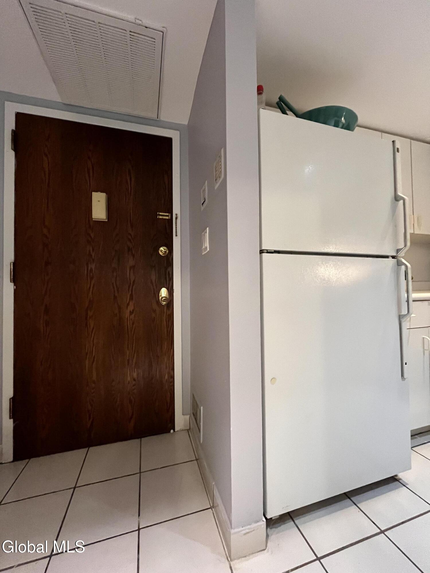 170-190 Schofield Street, Unit 2K Bronx, NY 10464 - Photo 10 of 12 IMG_2985