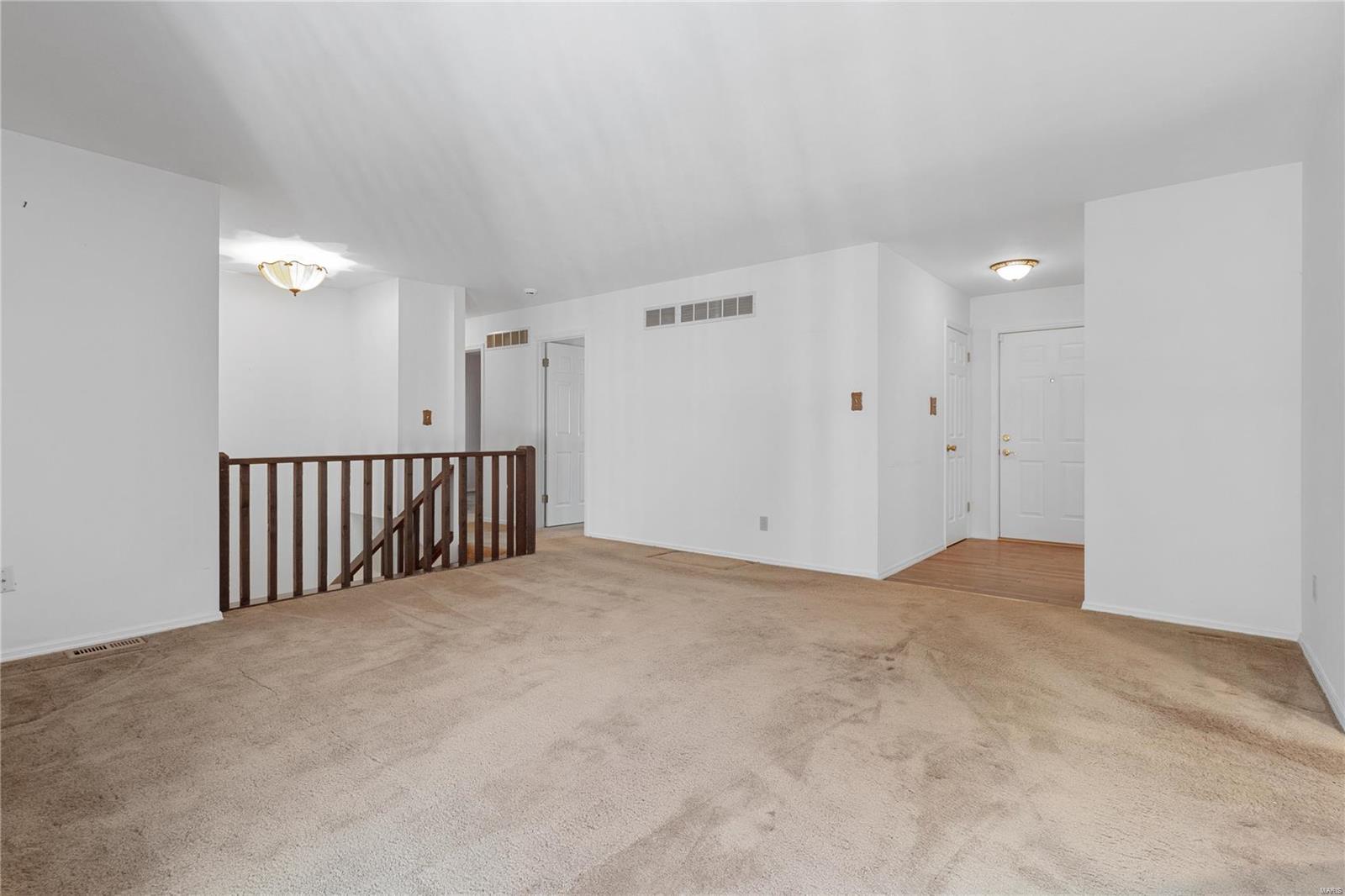 1982 Ridge Lake Drive Chesterfield, MO 63017 - Photo 10 of 41 Gallery Image 10
