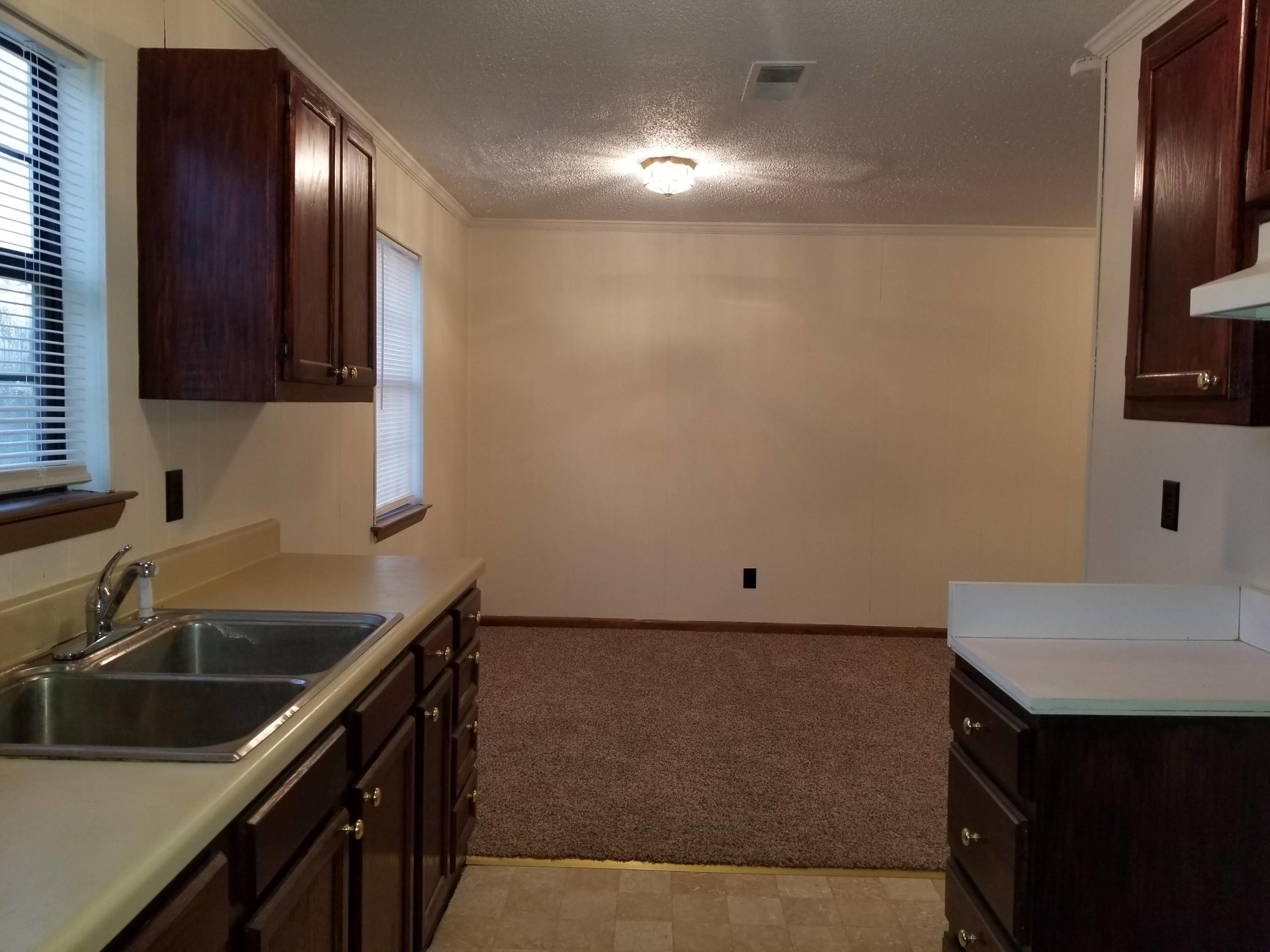 1283 South Marble Top Road Chickamauga, GA 30707 - Photo 4 of 18 KITCHEN