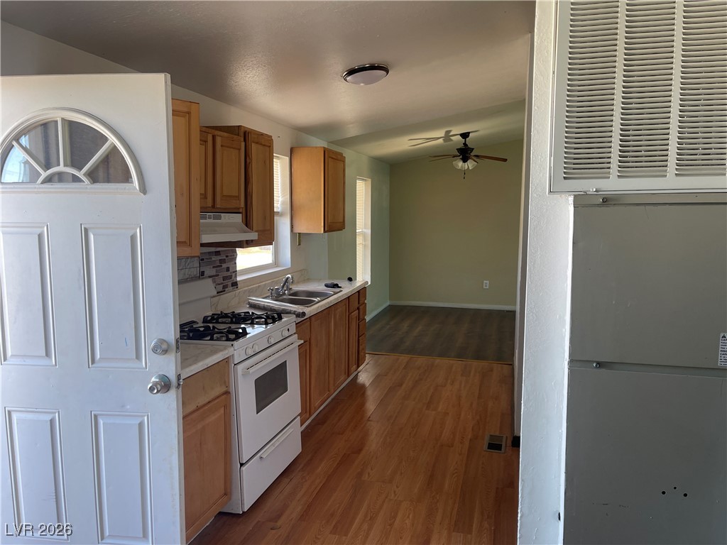 4280 Tiger Road Pahrump, NV 89048 - Photo 3 of 16