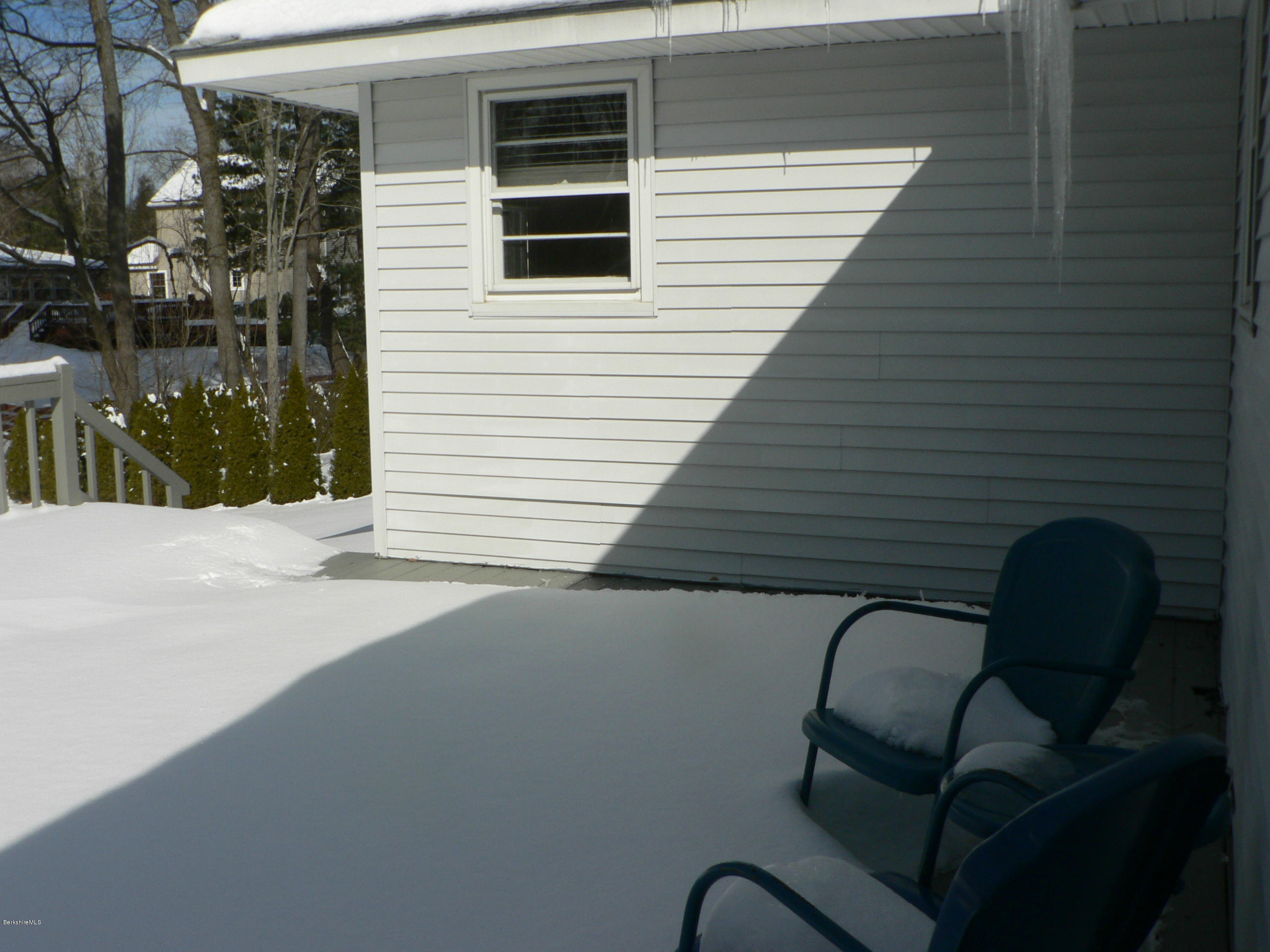 105 Bushey Road Pittsfield, MA 01201 - Photo 13 of 14 Deck