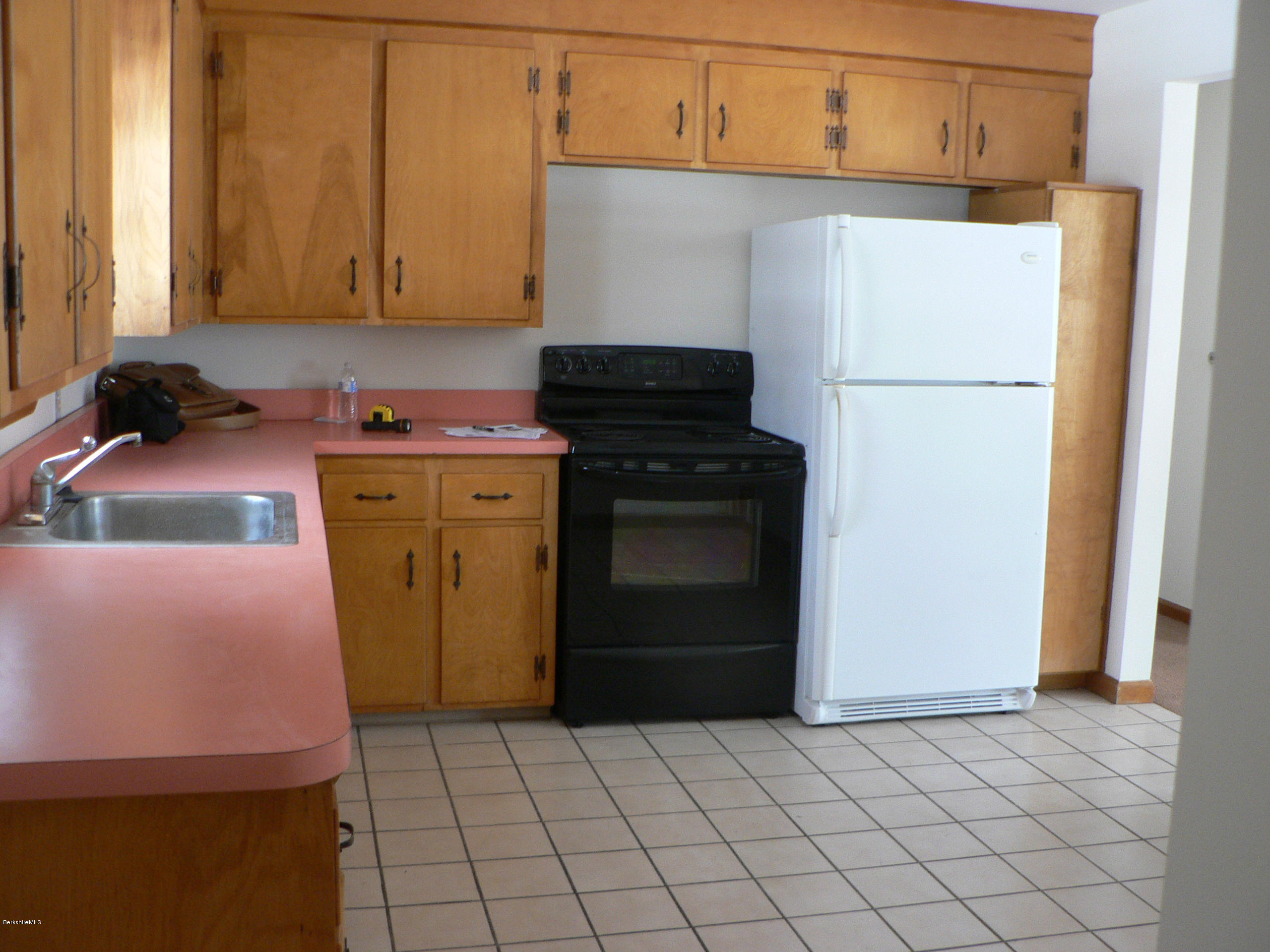 105 Bushey Road Pittsfield, MA 01201 - Photo 5 of 14 Kitchen