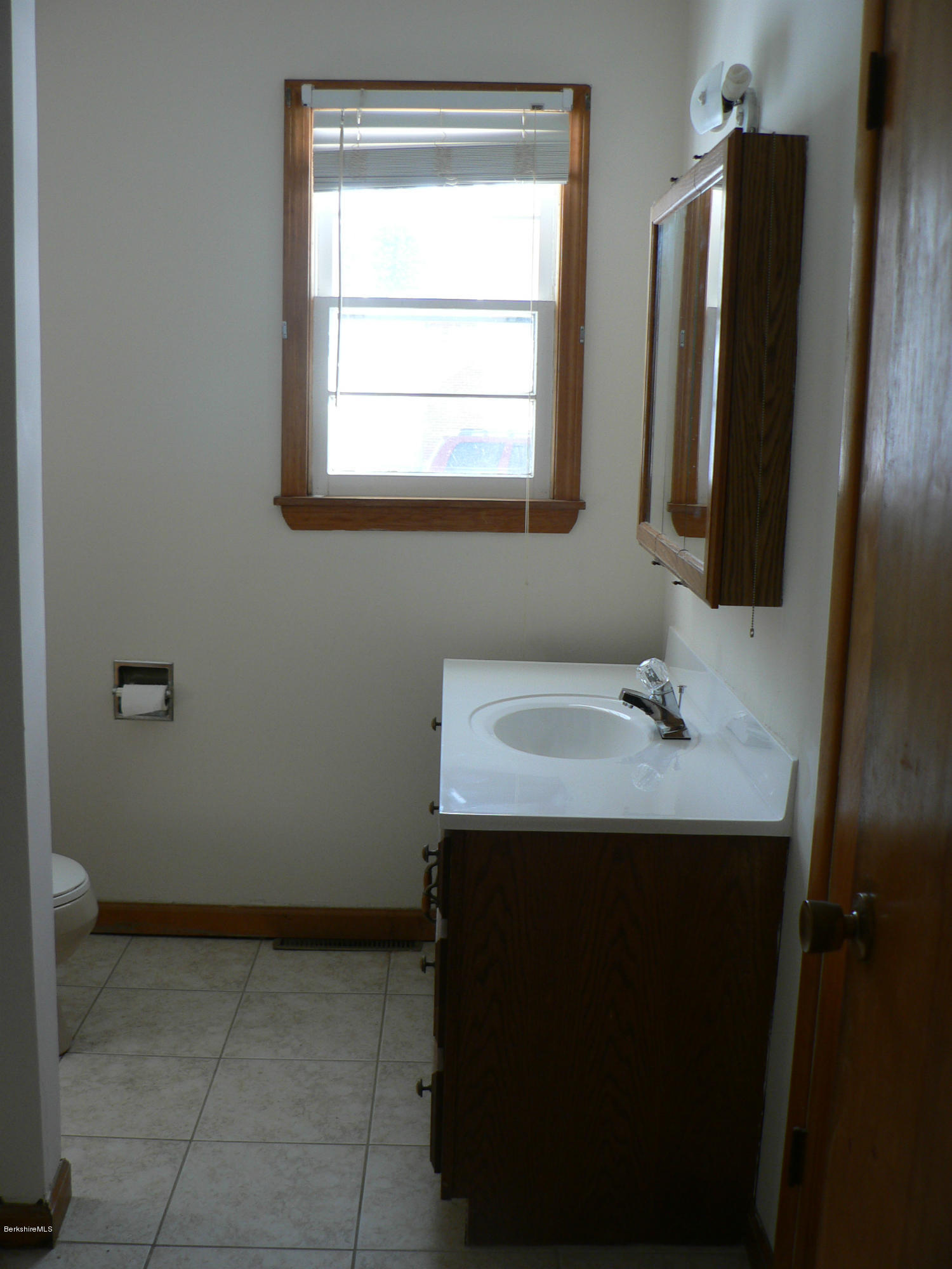 105 Bushey Road Pittsfield, MA 01201 - Photo 7 of 14 Bathroom
